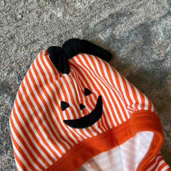 Little Me Halloween Pumpkin Set 9 Months - Picture 5 of 11
